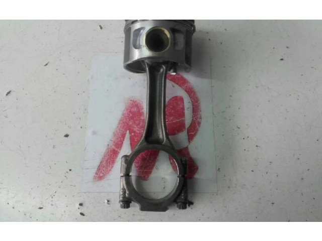  Поршень    Audi A3 S3 8P  