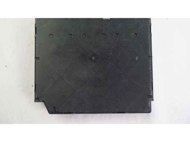 Блок комфорта 5K0937086Q Volkswagen Jetta VI