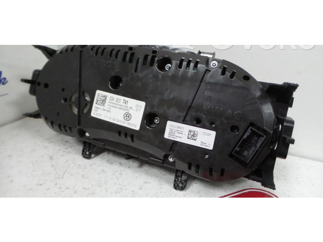 Přístrojová deska Volkswagen T-Roc 2017 2GA920741