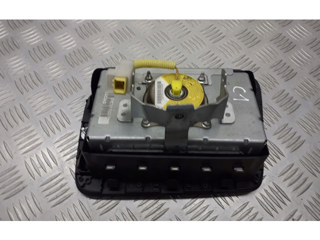 Подушка безопасности водителя    Citroen C1