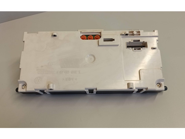 Панель приборов 616633142, 1H0919860T Volkswagen Golf III