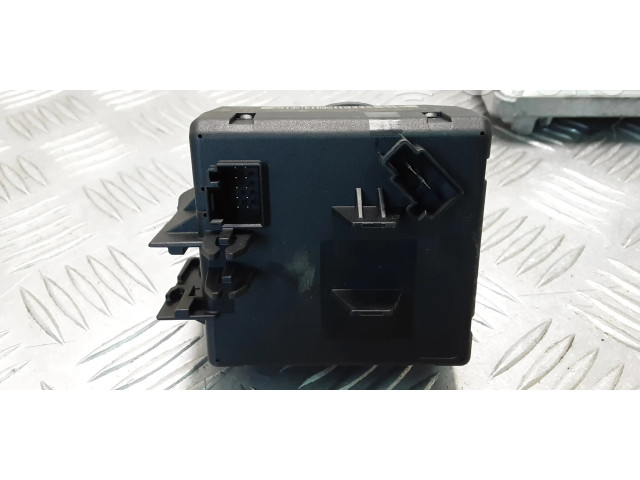 Řídící jednotka A6461502734, A0054467440 Mercedes-Benz C W204 2008