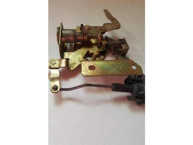 Замок багажника 721843654B Volkswagen Transporter - Caravelle T4 1991 - 2003 года