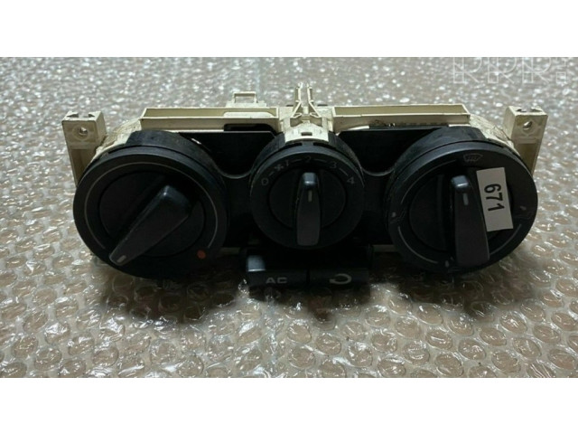 Блок управления климат-контролем 1C0820045E   Volkswagen New Beetle