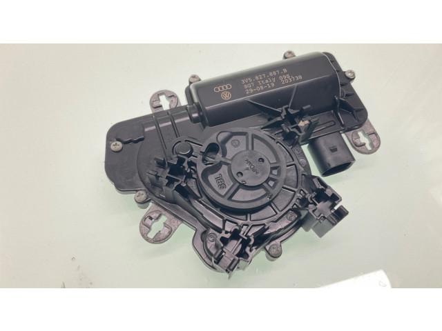 Притягиватель задней крышки