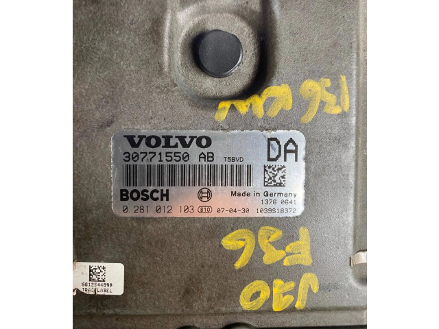 Блок управления двигателя 30771550AB, 1039S18372   Volvo V70