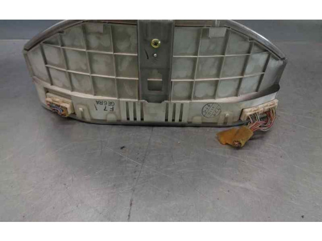 Панель приборов Mazda 626