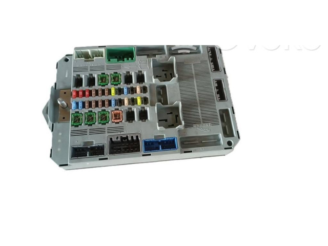 Блок предохранителей DX2314D628AH, 7370071940 Jaguar XF X250