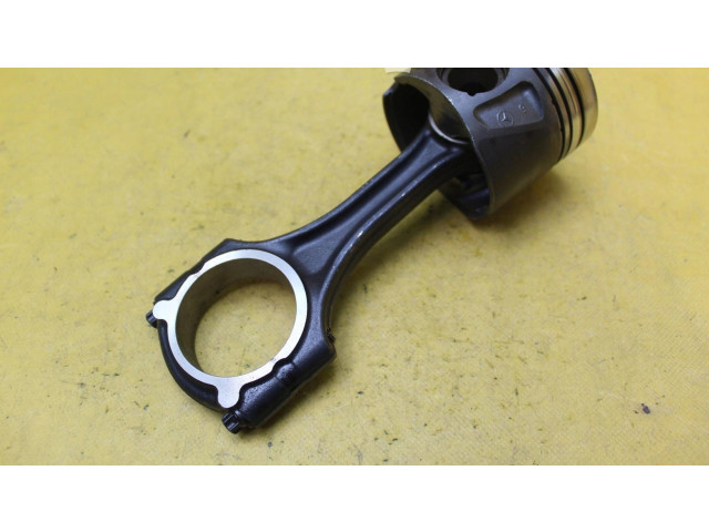 Píst Mercedes-Benz A W169