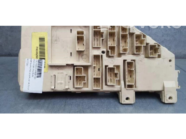 Блок предохранителей 4606292 Chrysler Stratus