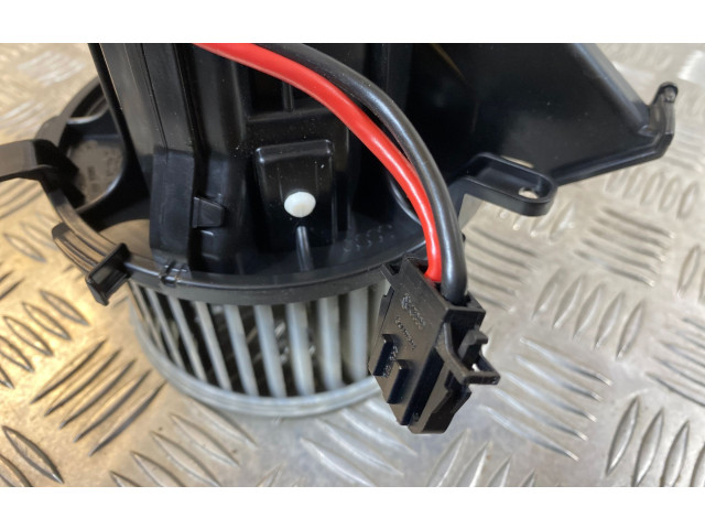 Вентилятор печки Audi Q5 SQ5