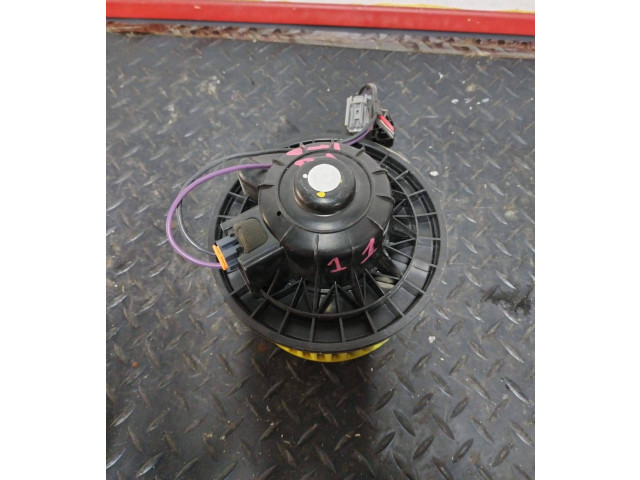 Вентилятор печки 52431584, 52431524    Chevrolet Suburban