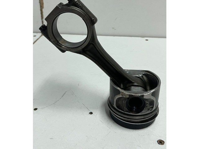  Поршень с шатуном CFCA 081187, 038J  Volkswagen Transporter - Caravelle T5  