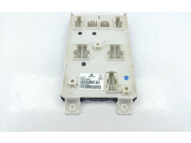 Блок предохранителей 68354769AC Jeep Grand Cherokee