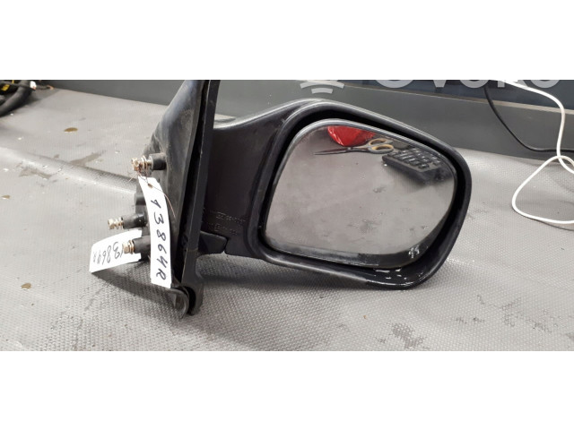 Zpětné zrcátko Nissan Serena 1996