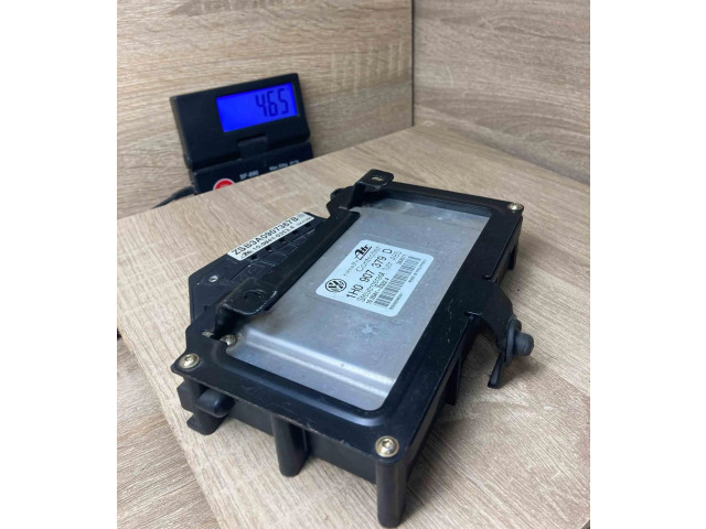 Блок управления АБС 1H0907379D Volkswagen Golf III