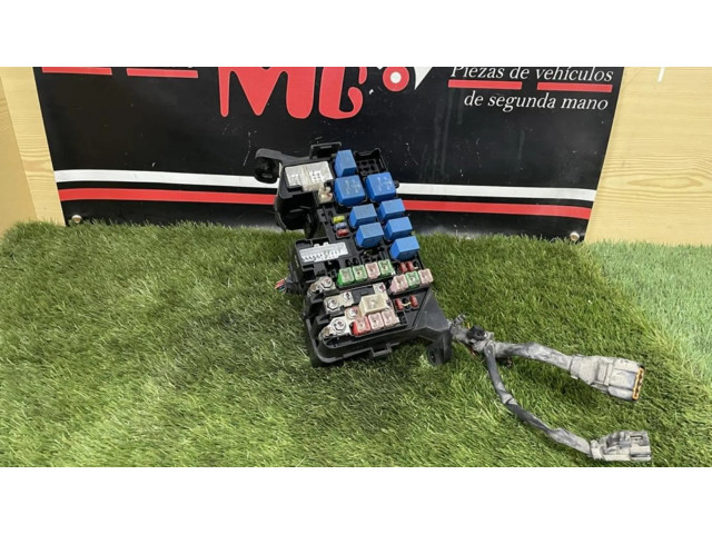 Блок предохранителей 9120410440   KIA Rio    