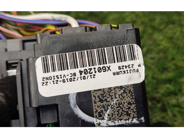 Pojistková skříňka 5Q0937615C Volkswagen Tiguan Allspace 2019