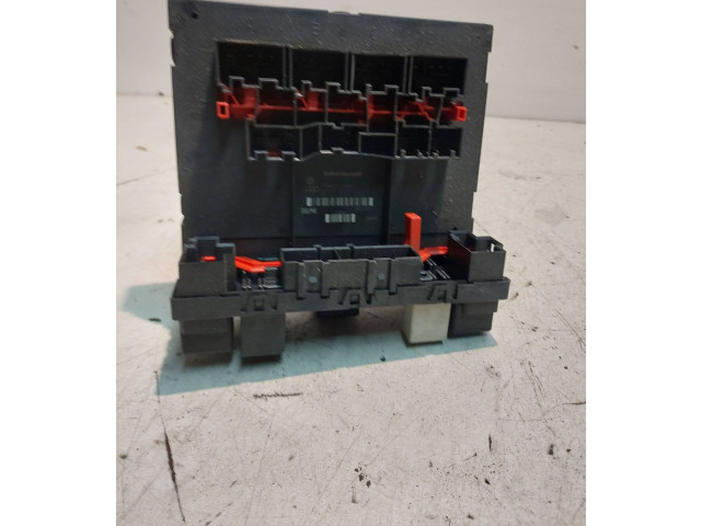 Блок комфорта 3C0937049L, 28022870 Skoda Octavia Mk2 (1Z)