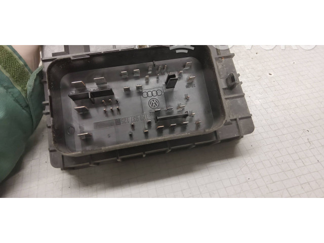 Блок предохранителей 1K0937125D, 1129261116E Skoda Octavia Mk2 (1Z)