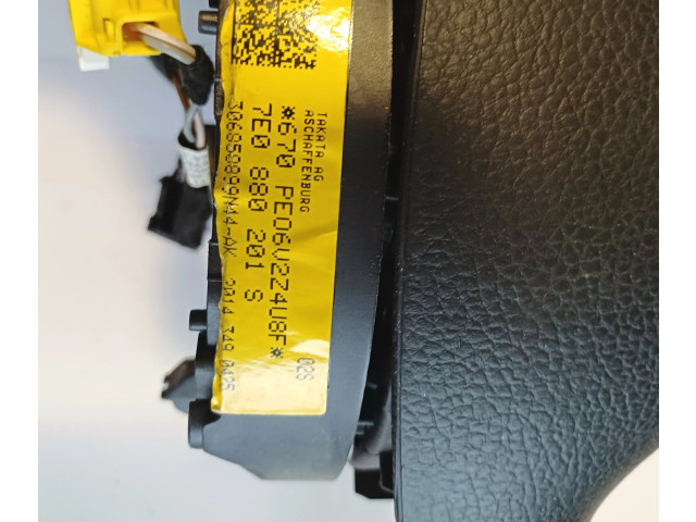 Подушка безопасности водителя 7E0880201S Volkswagen Transporter - Caravelle T5