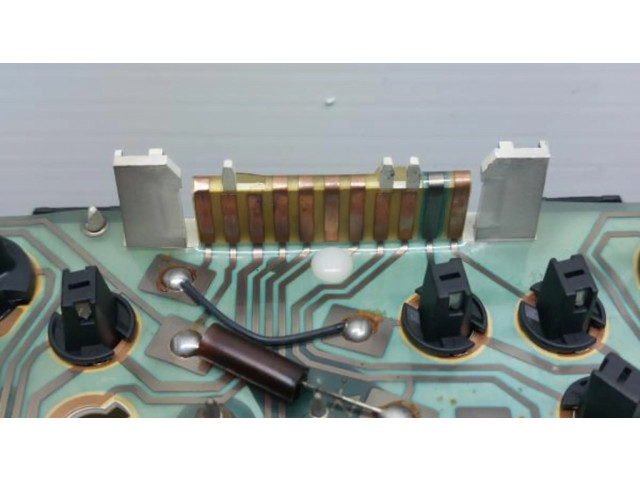 Přístrojová deska  Renault Clio I 1994 7700831040  