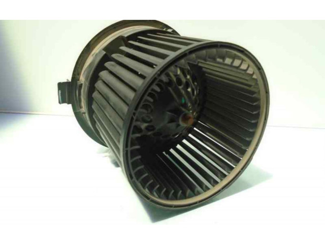 Вентилятор печки    272101005R   Renault Clio III
