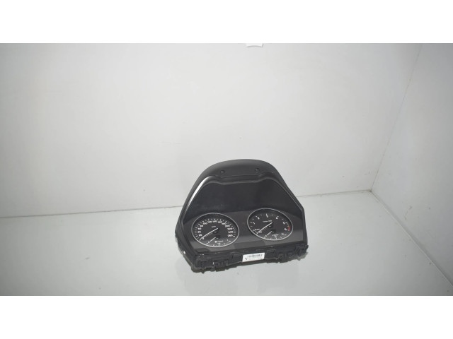 Přístrojová deska BMW 2 F46 2017 9295446