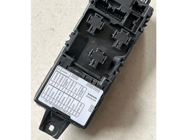   Pojistková skříňka 30865169   Volvo S40, V40 1999