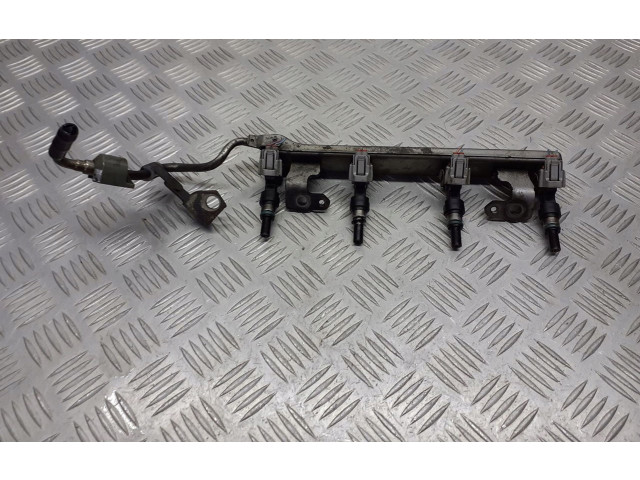 Топливная рампа    Nissan Tiida C11  