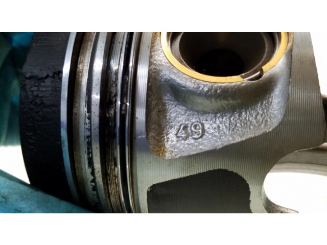 Píst N580, 038J Audi A4 S4 B8 8K pro naftový motor 2.0 cgl