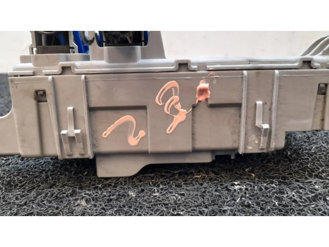   Pojistková skříňka 518690940   Fiat Punto (199) 2011