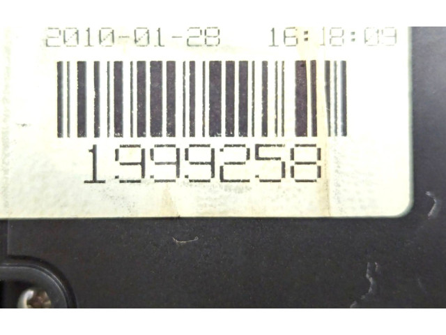 Дисплей    1999258   Volvo V70