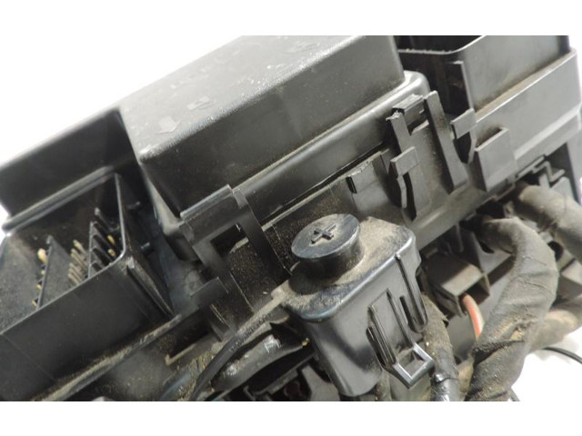 Pojistková skříňka F2GT-14A067-MF Ford Edge II 2015