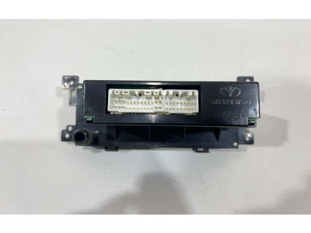 Блок управления климат-контролем 20992735   Chevrolet Captiva