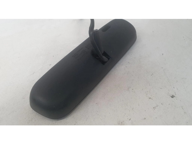 Зеркало заднего вида (в салоне)