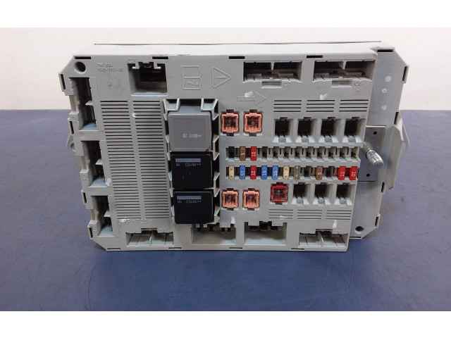 Блок предохранителей 8X2T-14B476-BD Jaguar XF X250