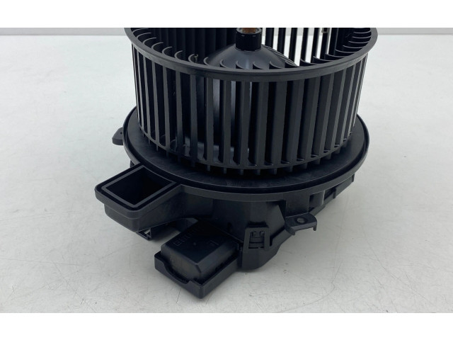 Вентилятор печки 4M1820021B Audi Q5 SQ5