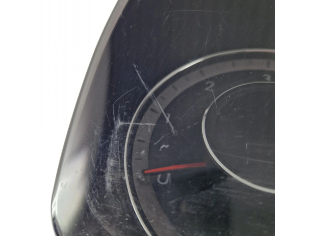 Přístrojová deska Hyundai i40 2014 940033Z050