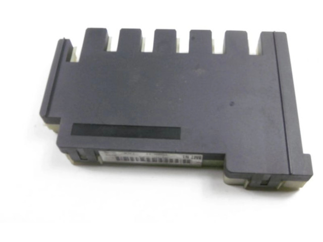 Блок предохранителей P7700411318C, P7700411318C Renault Clio II