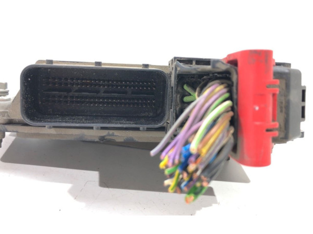 Масляный насос 0281014671 Jaguar XJ X351