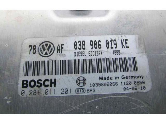 Блок управления двигателем Блок управления 038906019KE Skoda Superb B5 (3U)