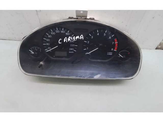 Панель приборов    Mitsubishi Carisma       