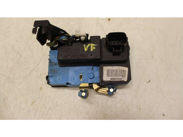 Pojistková skříňka Двигатель центрально замка 30663040   Volvo XC90 2004