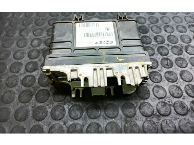 Řídící jednotka 032906030 Skoda Felicia I