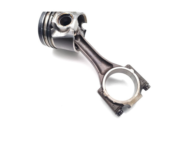 Píst AVB Audi A4 S4 B6 8E 8H