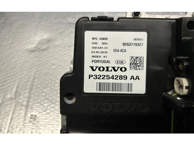 Панель приборов 32254289AA, 32254289   Volvo XC90       