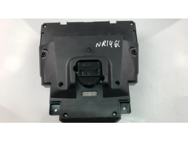 Блок управления климат-контролем 31398642 Volvo V40