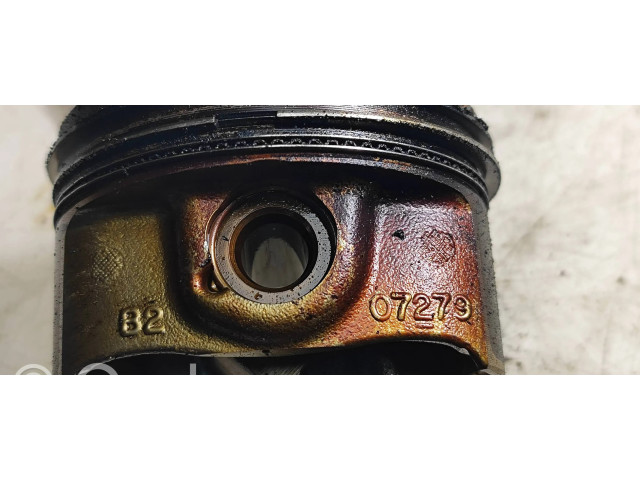 Píst 8207279   Opel Cascada  pro benzínový motor 1.4  