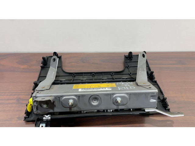 Подушка безопасности для колен 0589P1000369 Toyota RAV 4 (XA40)